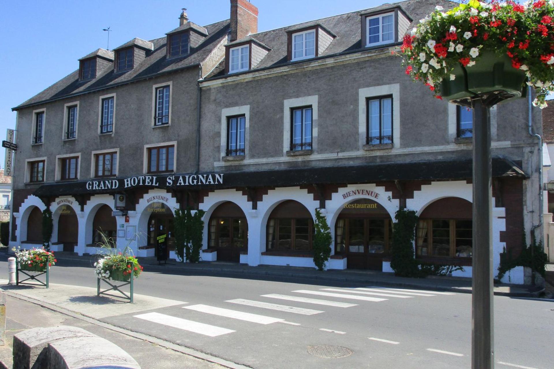 Grand Hotel Saint-Aignan Exterior photo